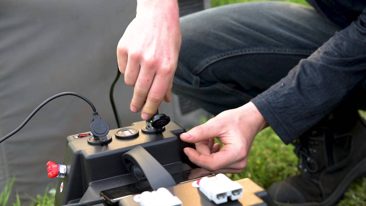 Connecting To a Battery Box