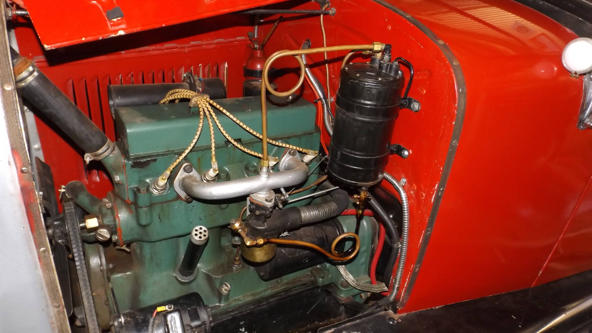 1926 Chevrolet Superior V Roadster - Engine Bay
